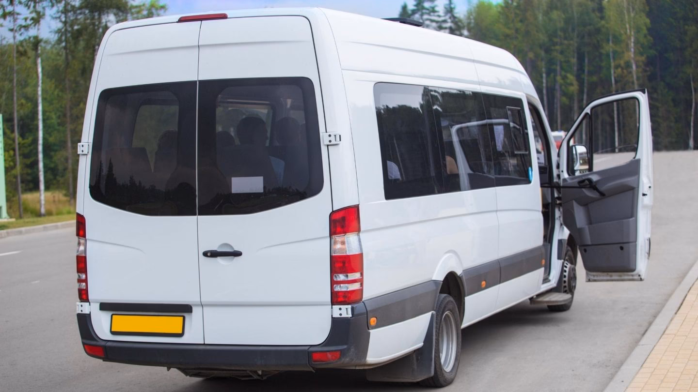 What does an autism specialist do?