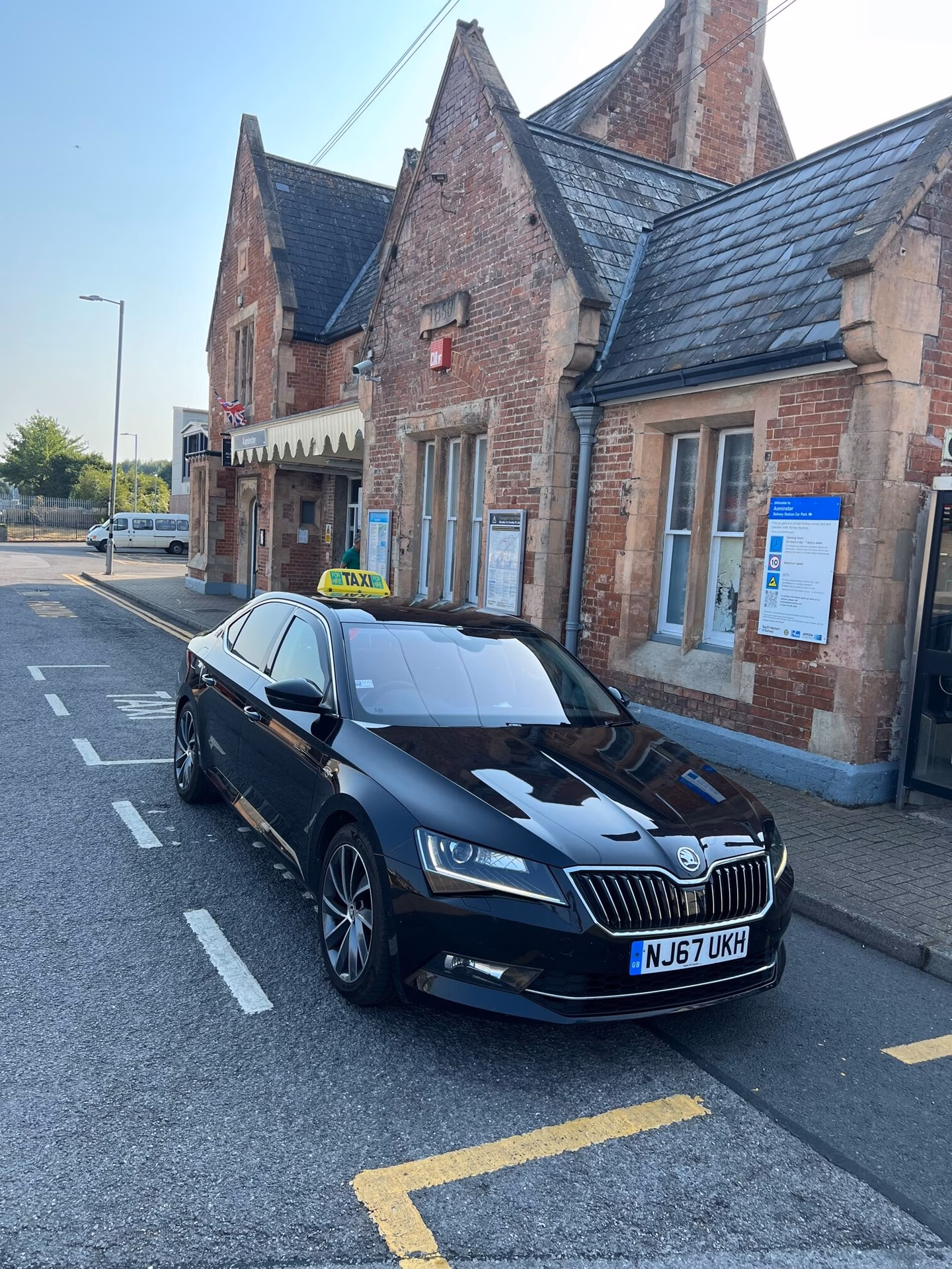 Who are Lyme & Ax taxis?