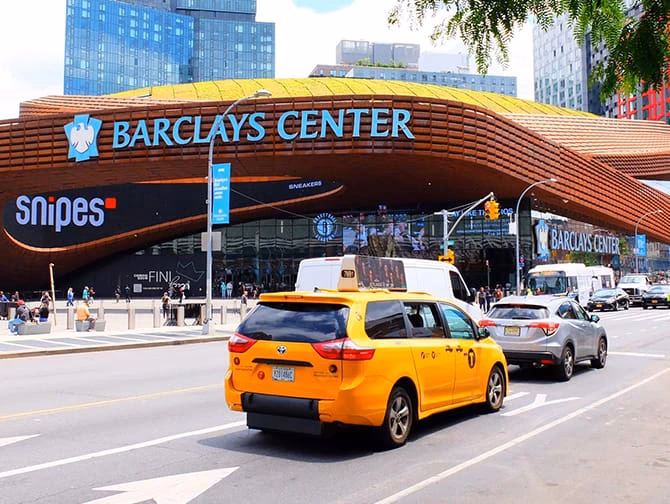 How to get from Hamburg to Barclays Arena?