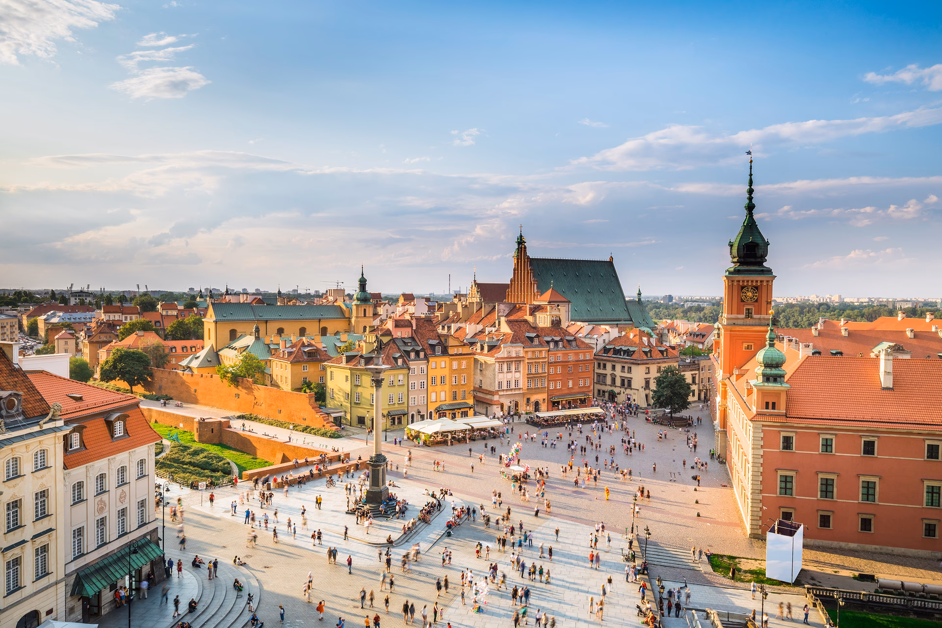 How much does it cost to travel from Warsaw to Berlin?