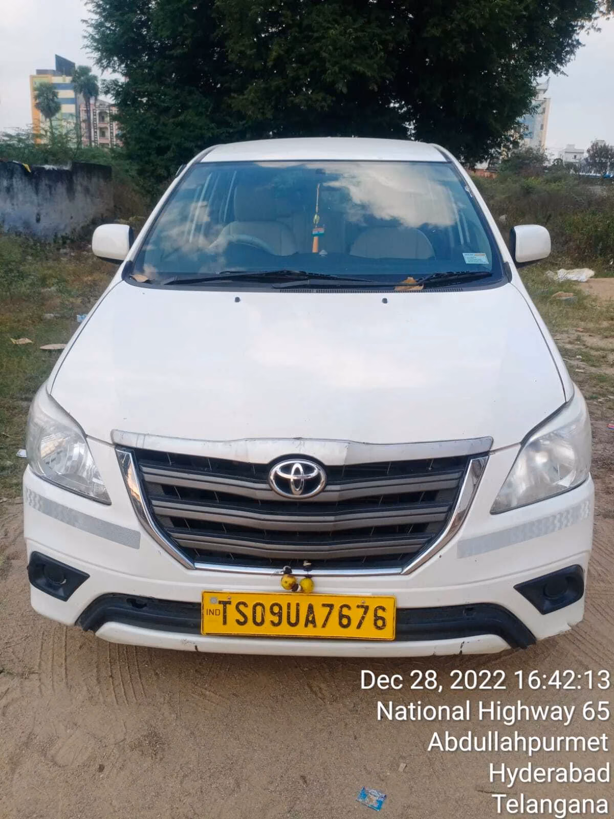 Does taxiyatri offer a cab in Hyderabad?