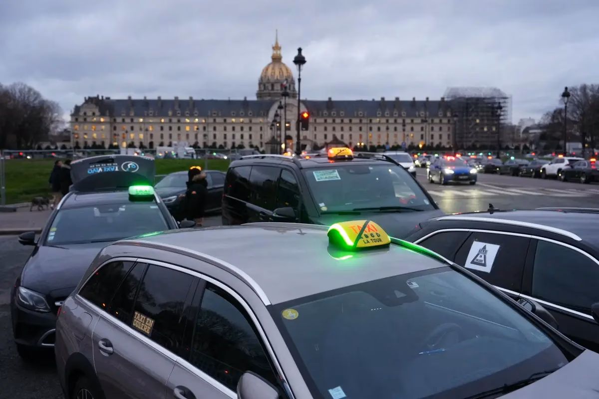 Do taxis in Nice offer fixed fares?