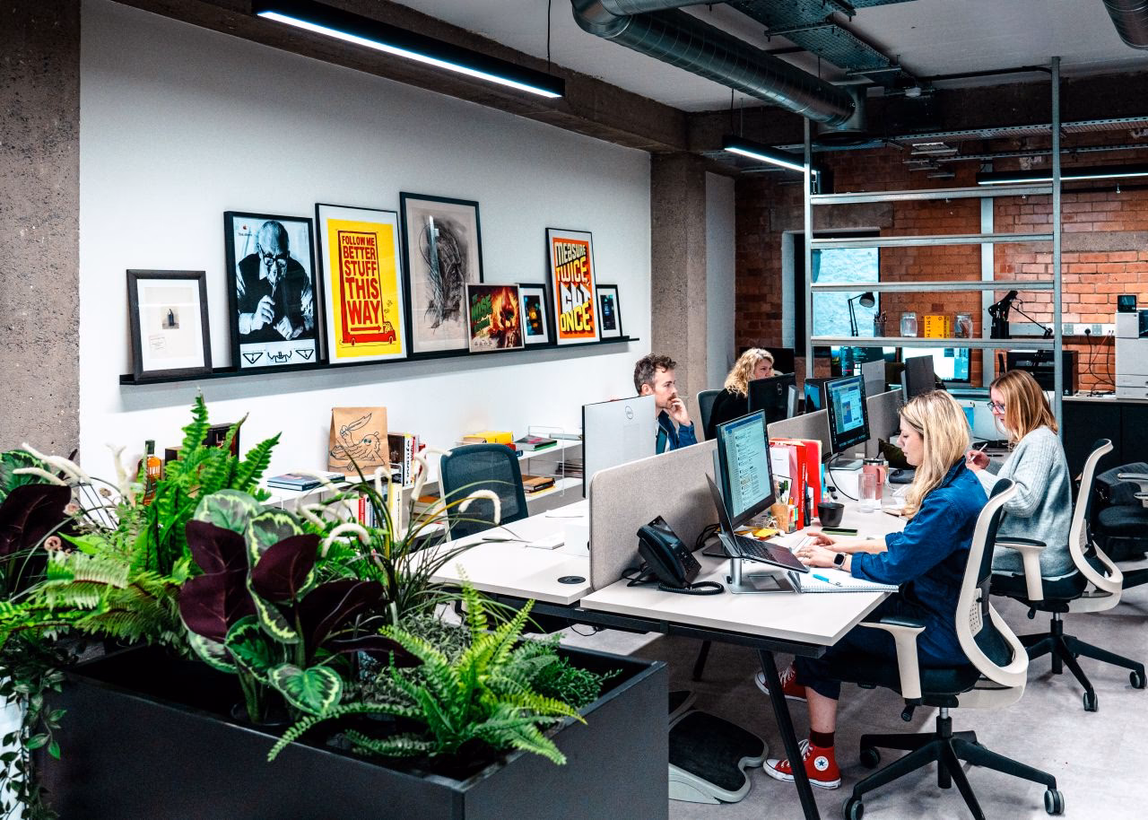 How to choose a small office interior design?