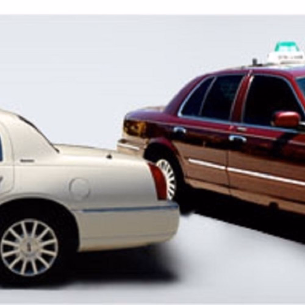 Which cab service in Oakville TN?