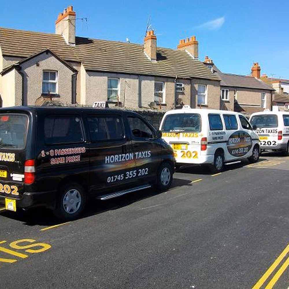 Who are PR taxis Llanberis?