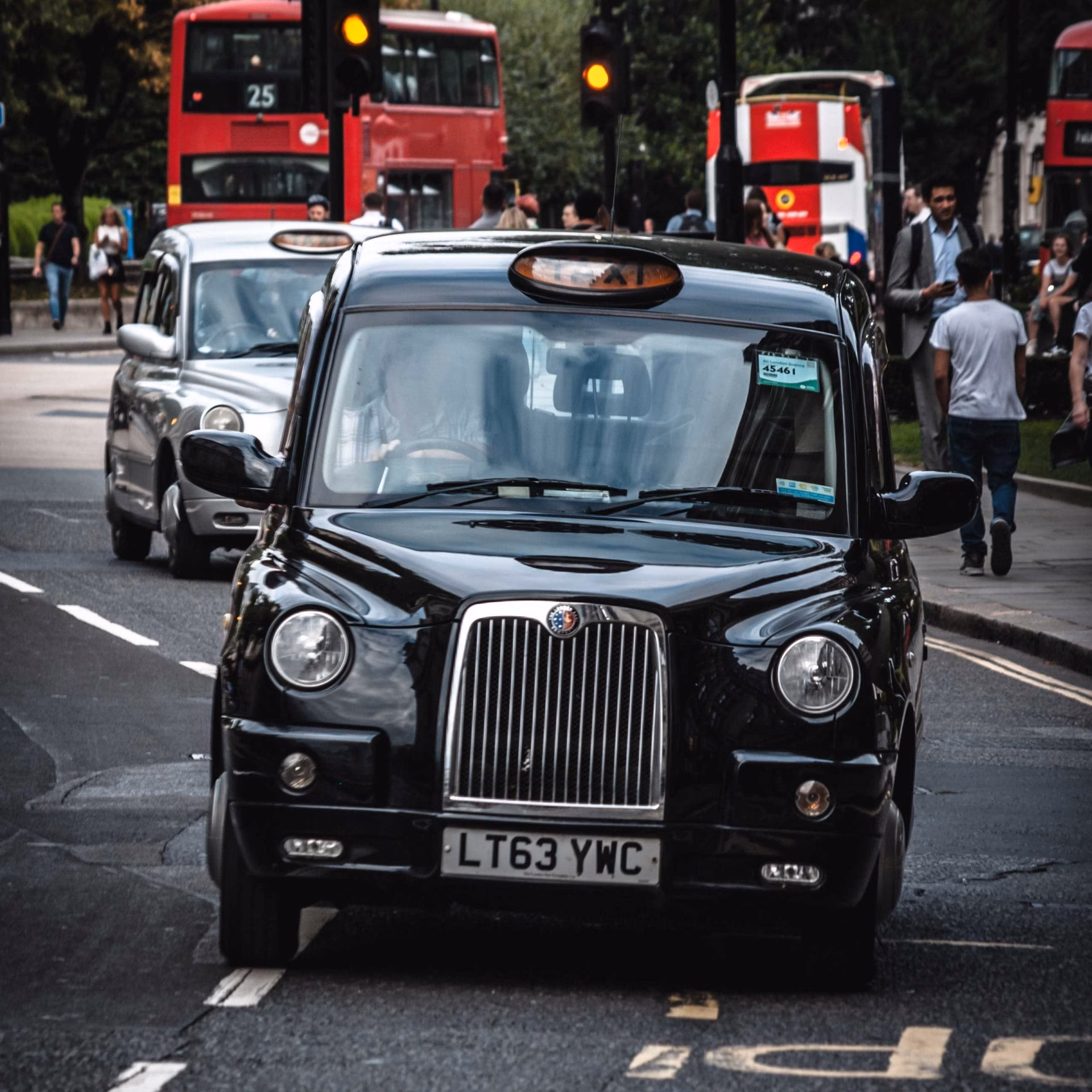 What is a black taxi tour of London?