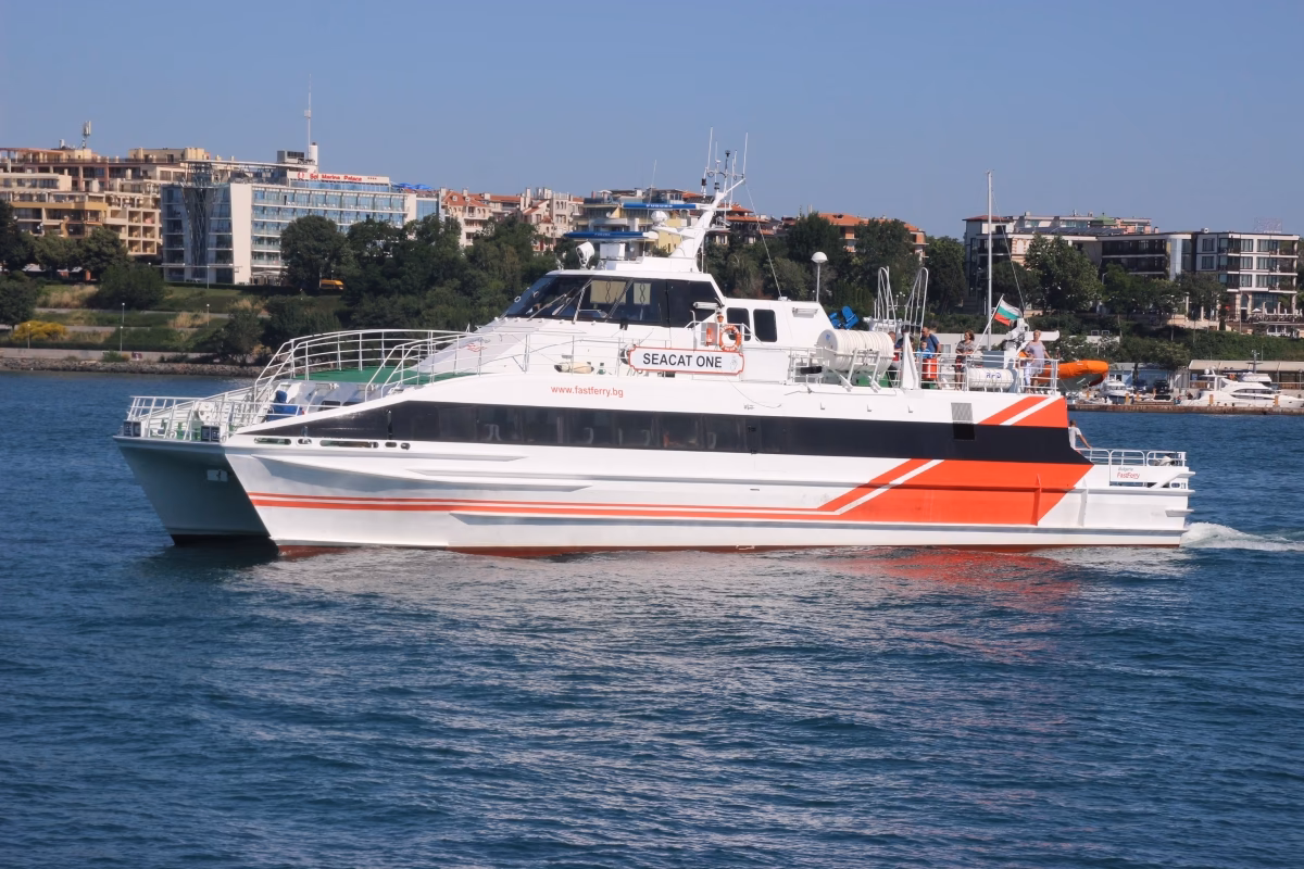 Is there a ferry from Nesebar to Sozopol?