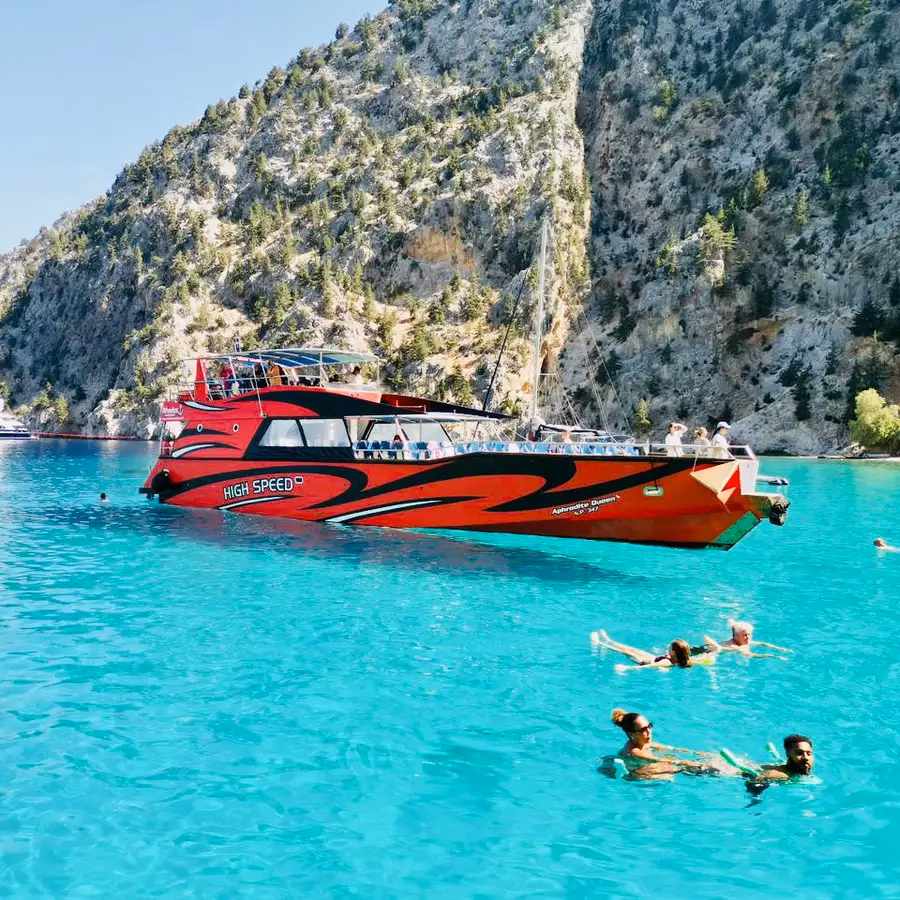 Does taxi-Rhodes have access to my Details?