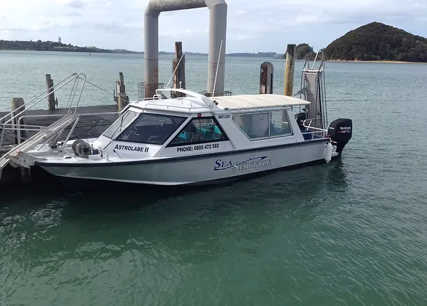 Who are Bay of islands water taxi?