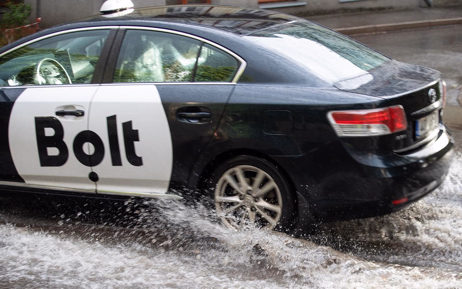 What is the estimated price of a ride?