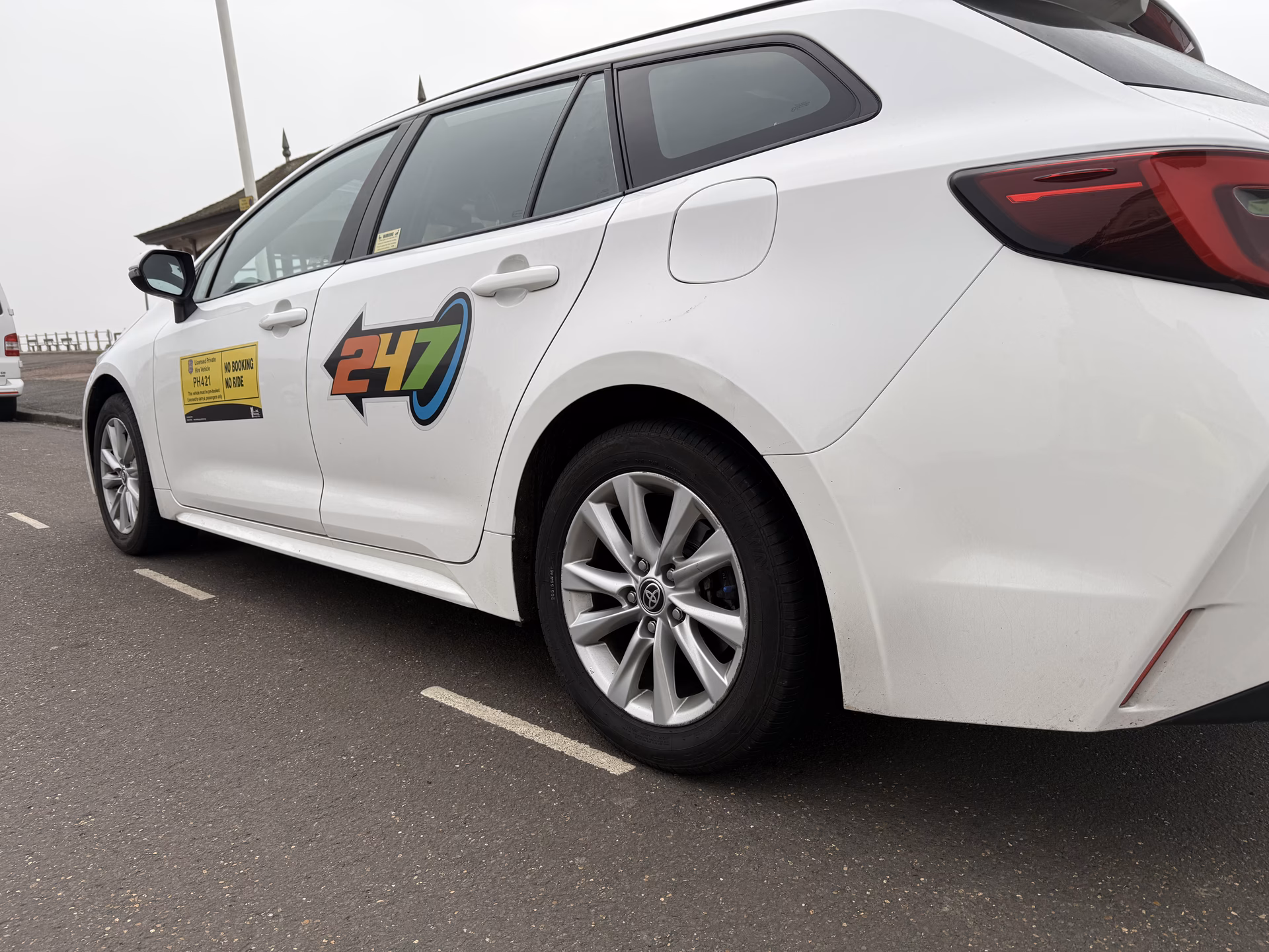 Is Hastings taxis a good airport transfer service?