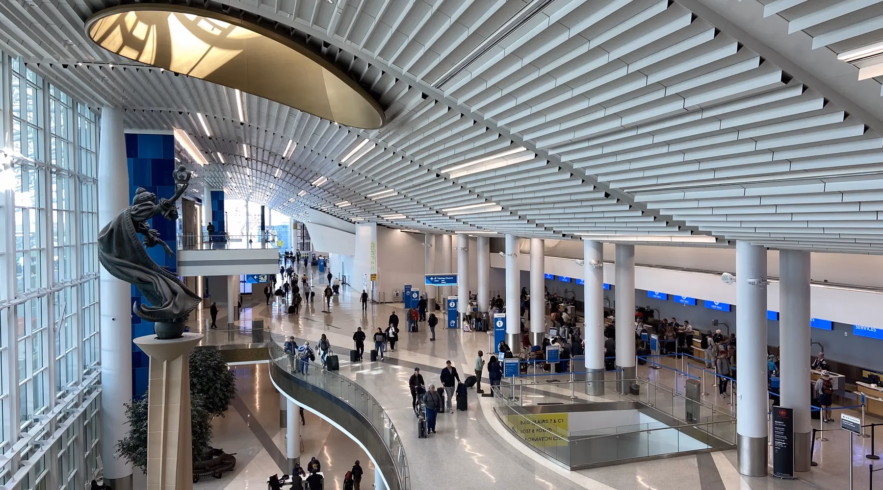 Where can I get a limo from Charlotte Douglas Airport?