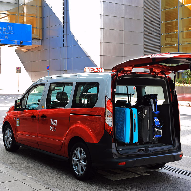 Can I get a taxi from Hong Kong International Airport?