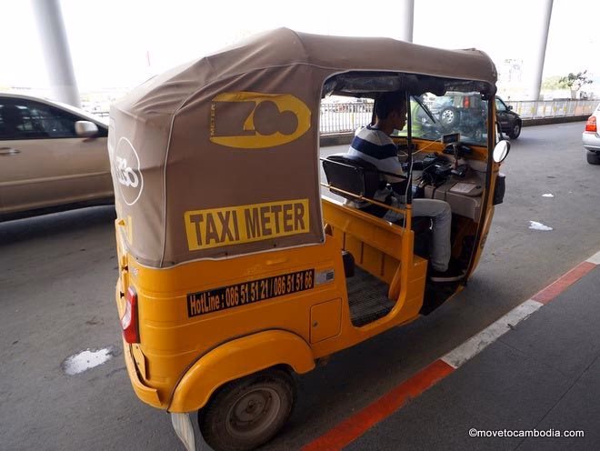 How do I complain about a taxi service in Phnom Penh?