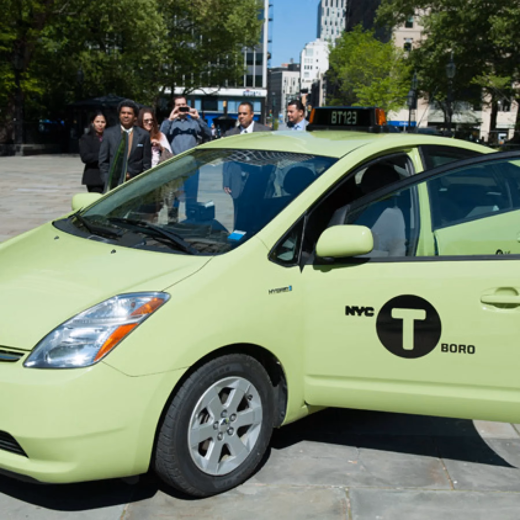 Where can I find the best taxi cabs and private hire cars?