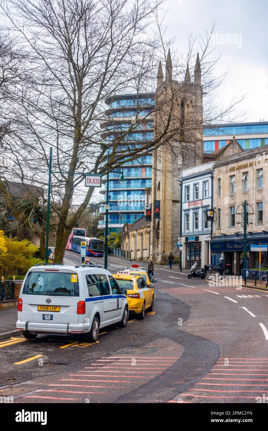 Who are Richard's taxis?