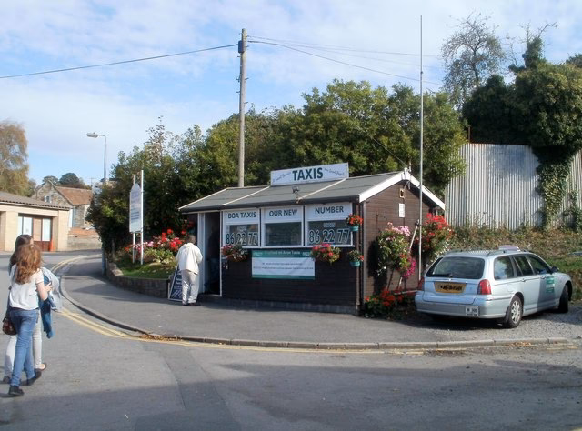 Which railway stations are near Bradford on Avon?