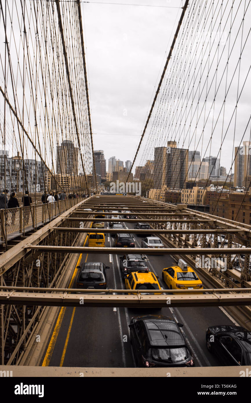 Who is a cab & taxi service in Dartford?