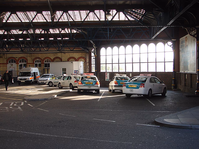 Where can I get a taxi from Brighton station?