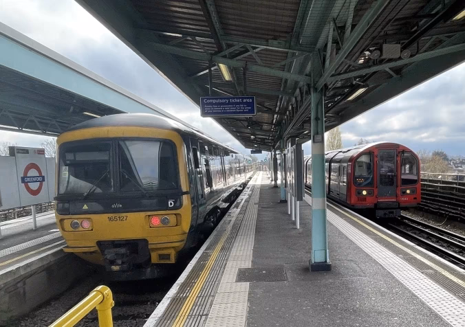 How do I contact Sainsbury's Bristol & Nags Head Hill?