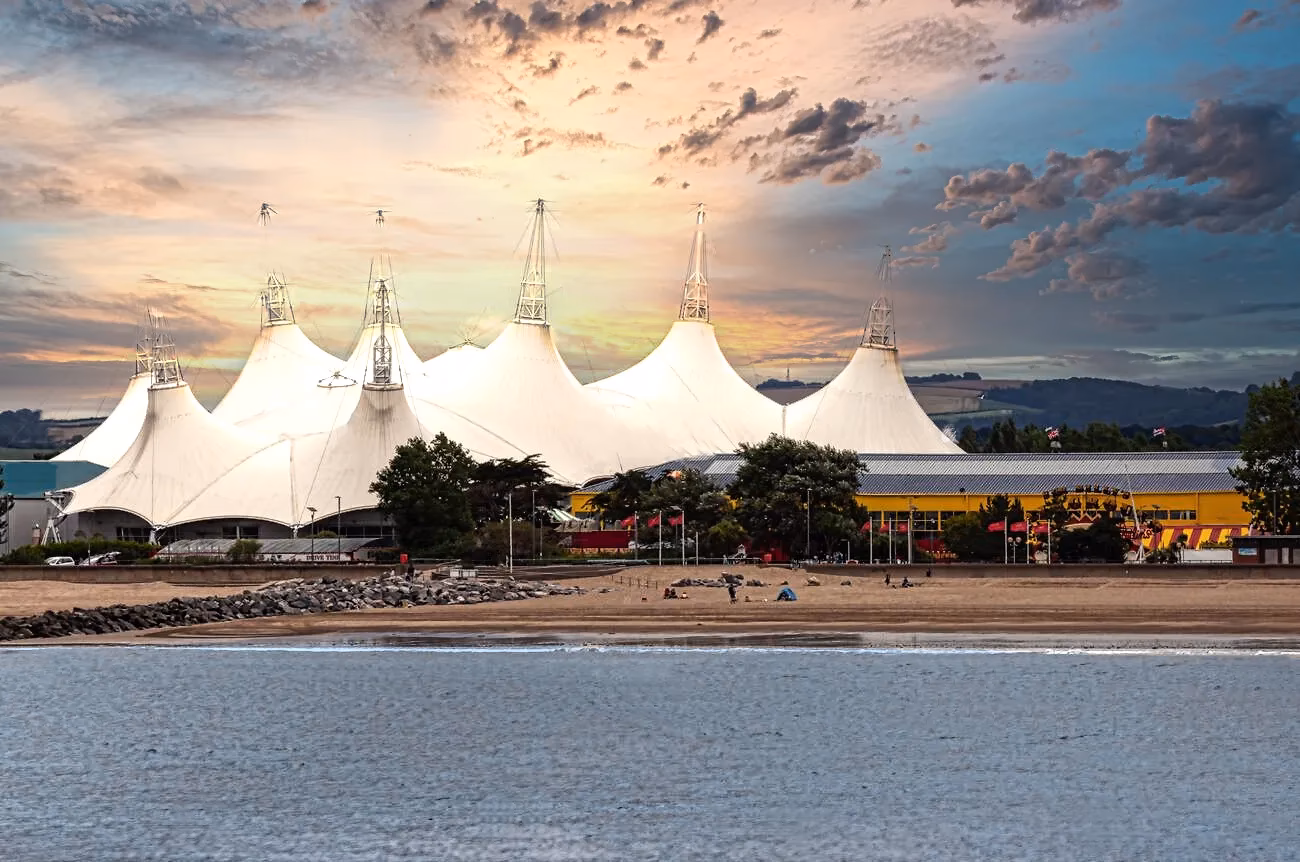 How do I get to Minehead station from Bristol?