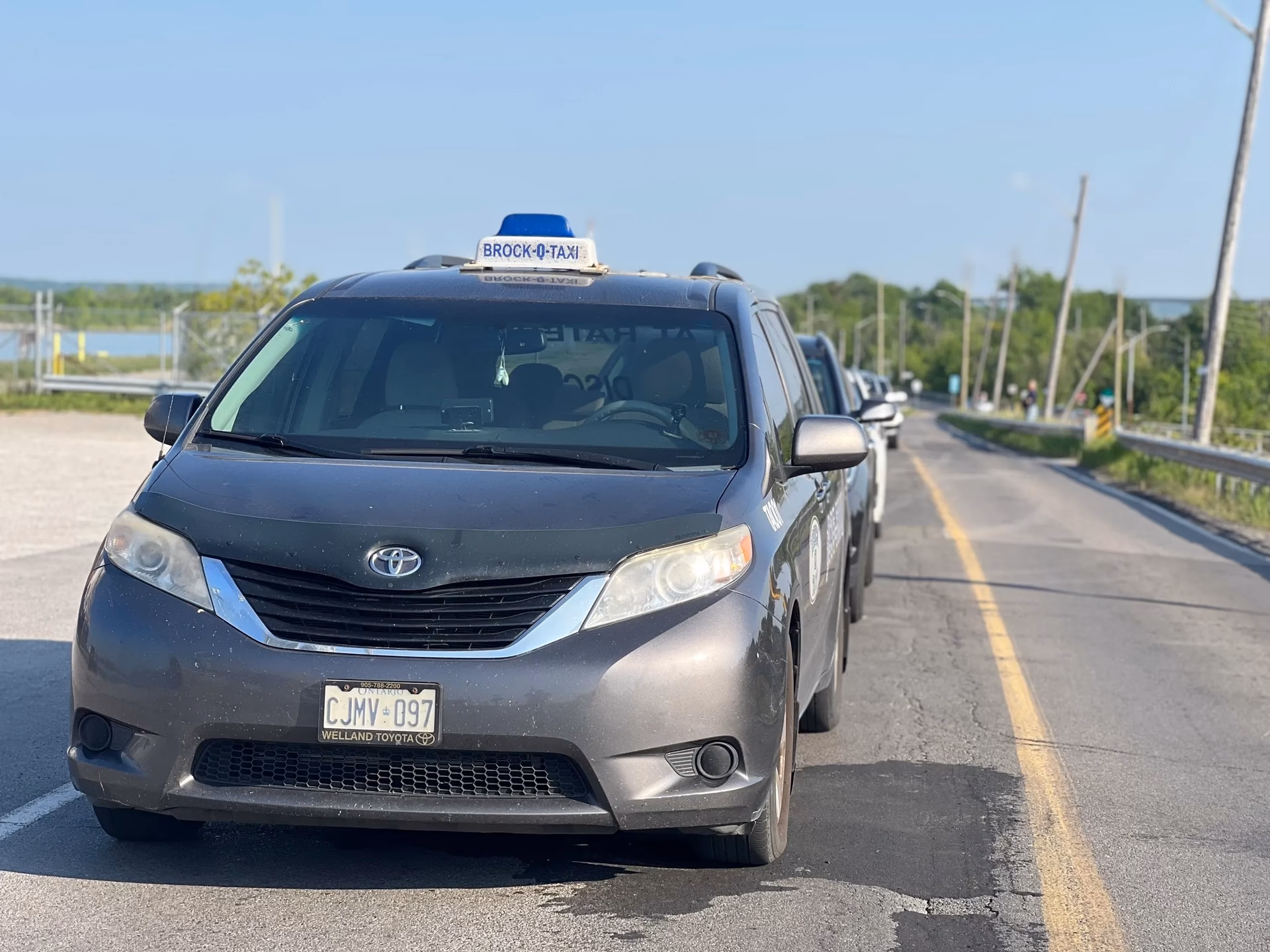 Why should you choose a local taxi service?