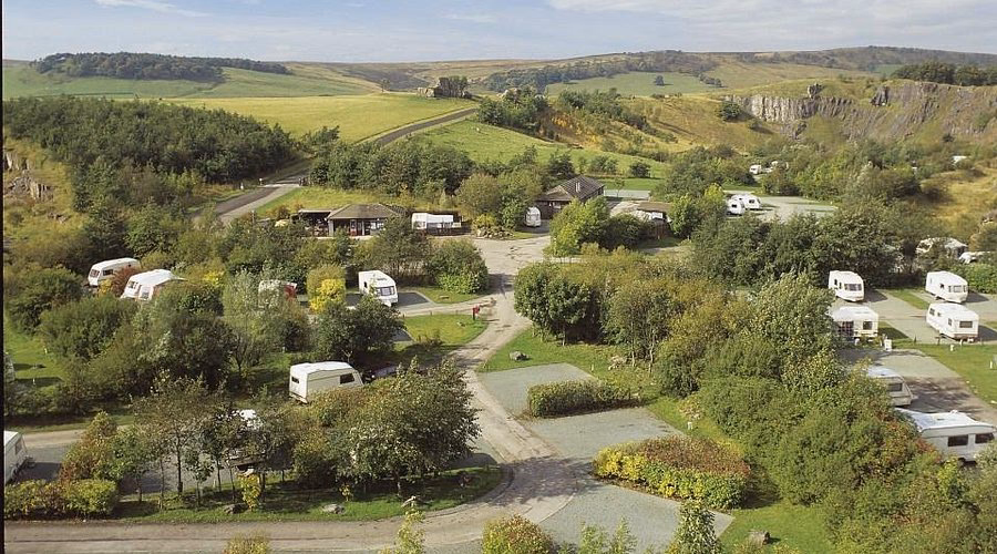 Why should you choose Buxton Caravan & Motorhome Club campsite?