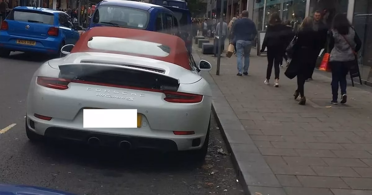 What brands are in Cabot Circus?