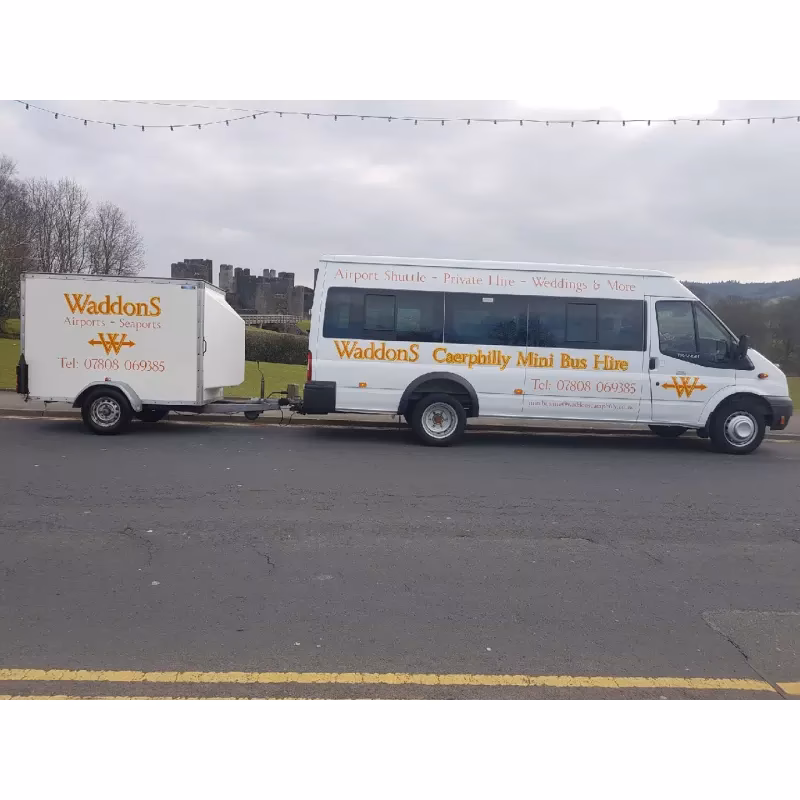 Is there a bus from Newport to Caerphilly?