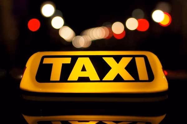 Who is Caerphilly taxis?