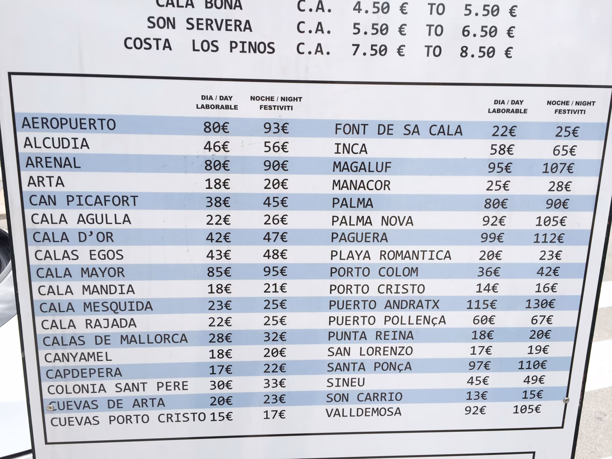 How to book a bus to Calas de Mallorca?