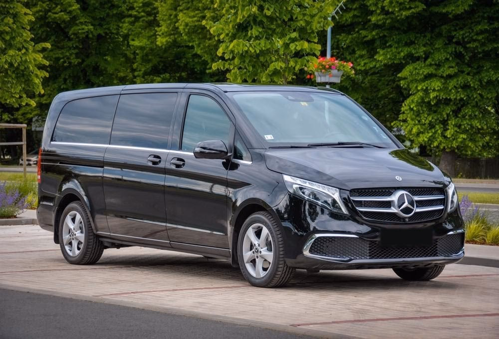 How to get from Barcelona to Cambrils without a car?