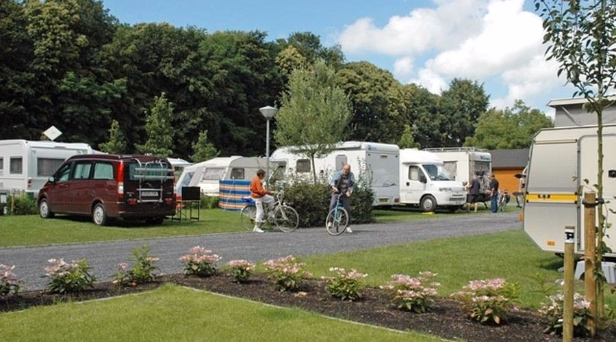 Is camping Memling open all year round?