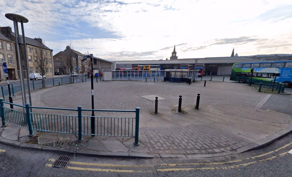 How do I get to Lancaster University?