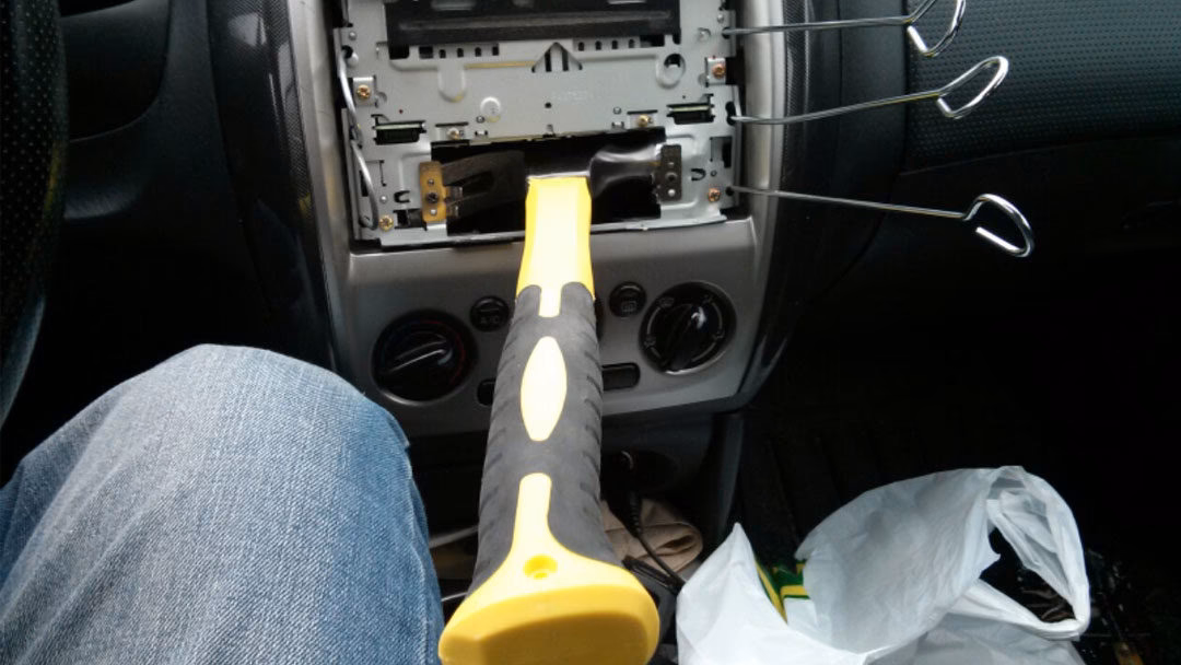 Can you install a new car stereo?