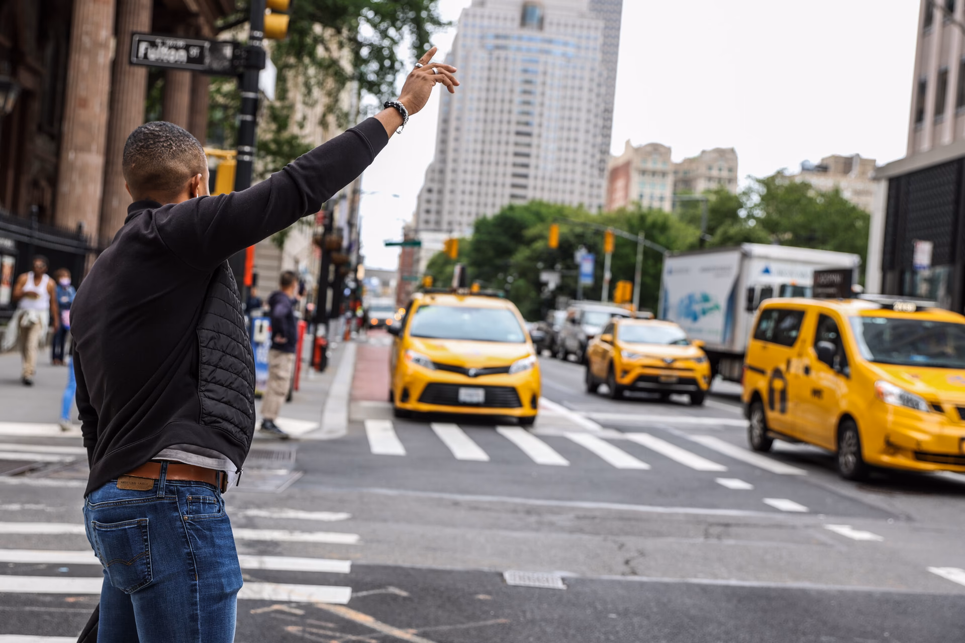 Should taxis be banned from private hire vehicles?