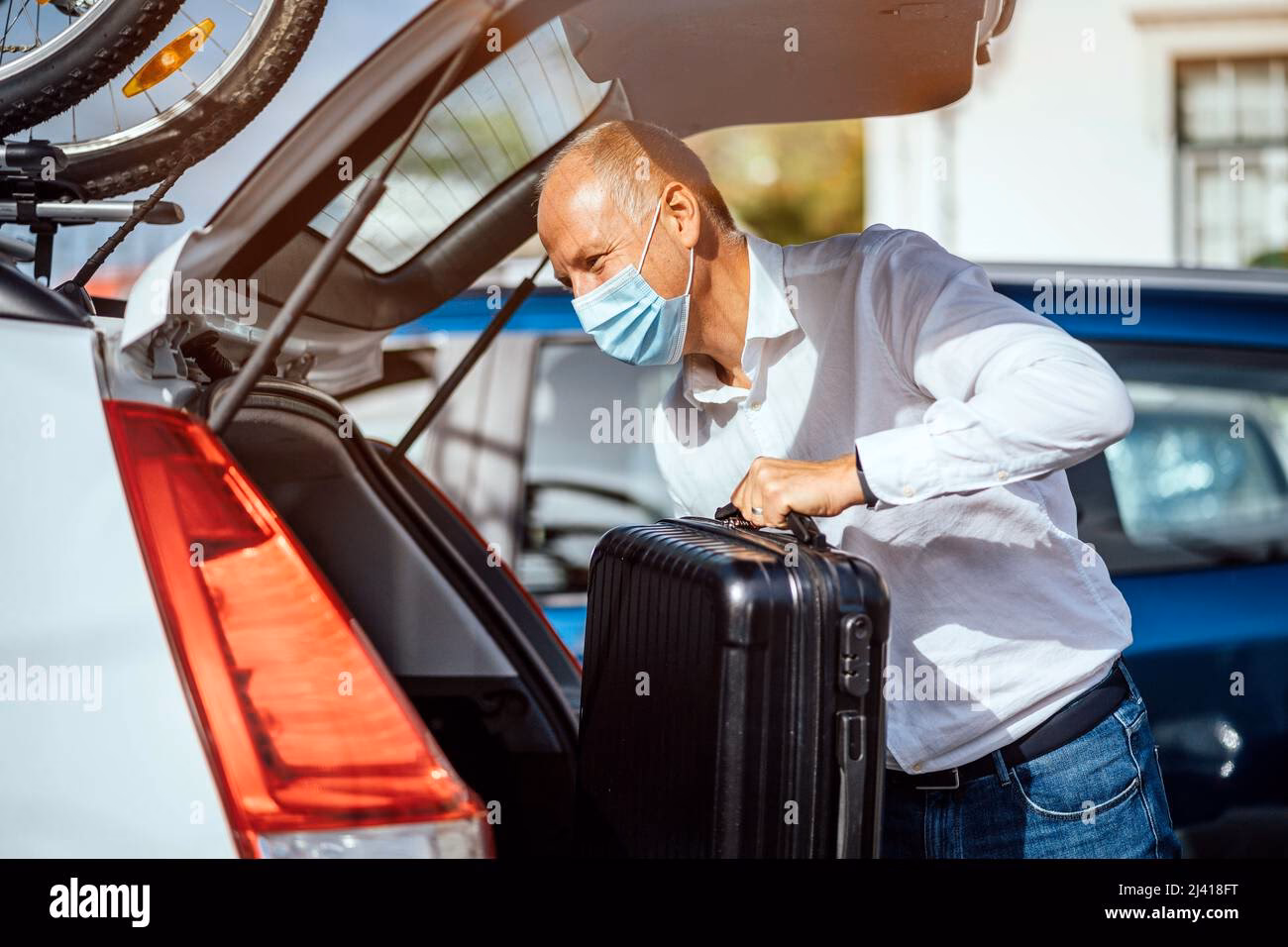 Can I use Uber X & Uber assist if I have a wheelchair?