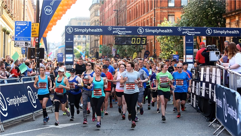 What bus goes to AJ Bell Stadium in Eccles?