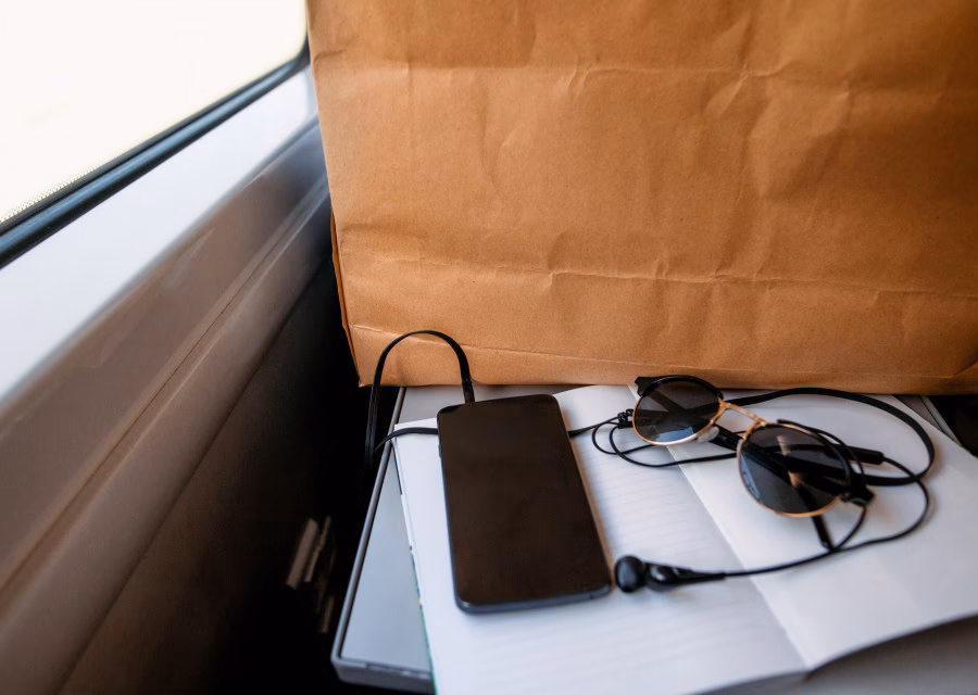 How much luggage can a black cab hold?