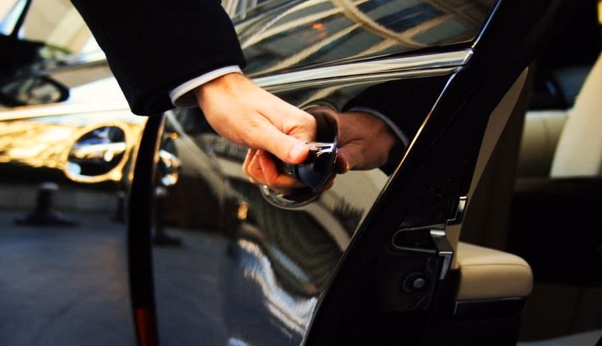 How to get from Gran Canaria Airport to Tenerife?