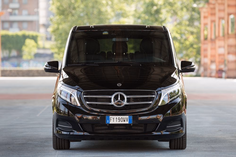 How do I get from VCE airport to Ederle Inn?