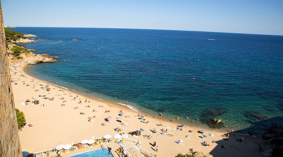 Is Caleta Palace a good place to stay?