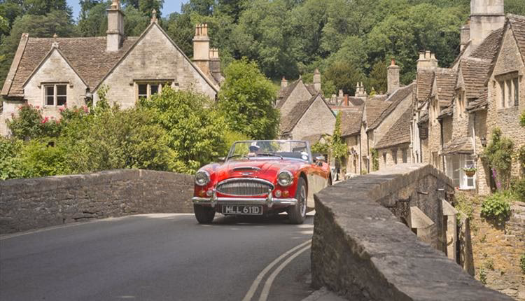 Are there parking restrictions in Castle Combe?