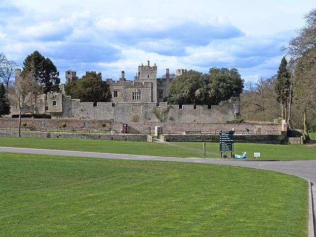 What can you do at Witton Castle activity Lake?