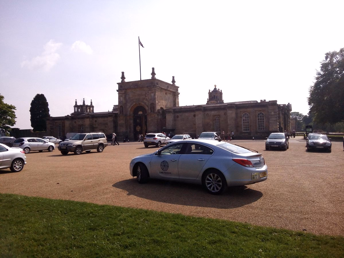 Who provide Cardiff Airport taxi service?