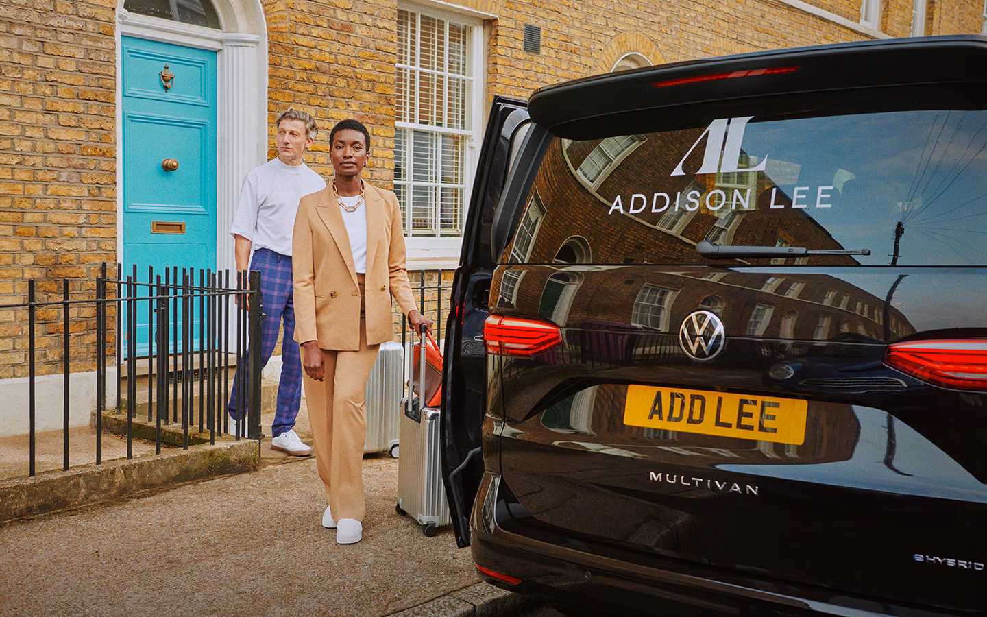 What services are included in Addison Lee's Gatwick airport transfers?