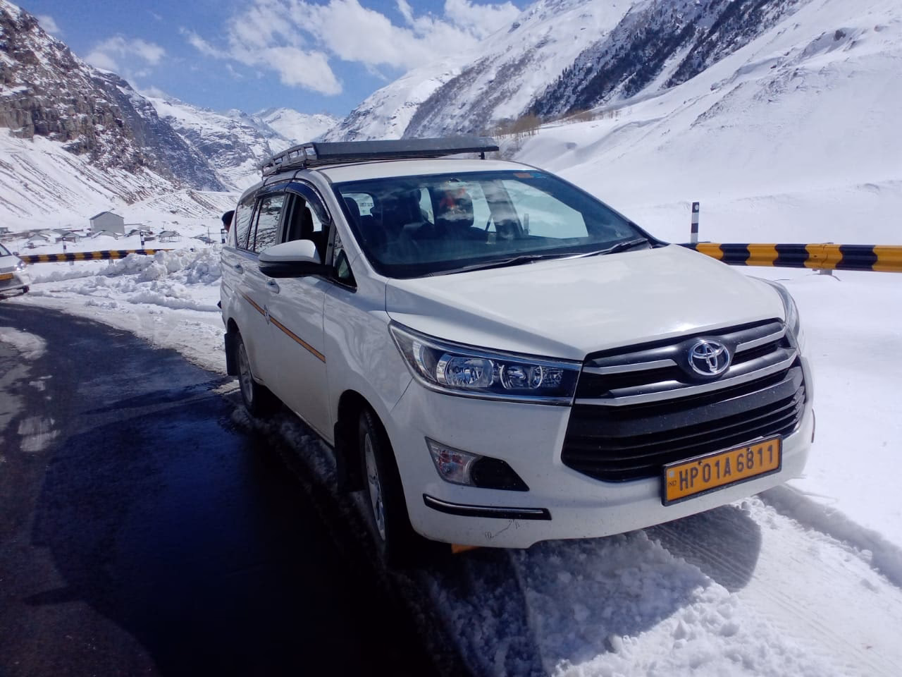 How to book a cab from Chandigarh to Himachal?
