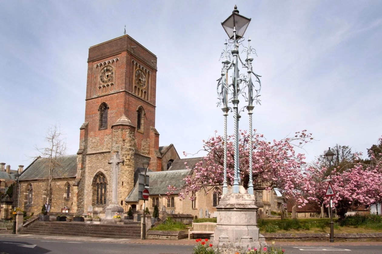 Who is Charlies Taxi & Private Hire?