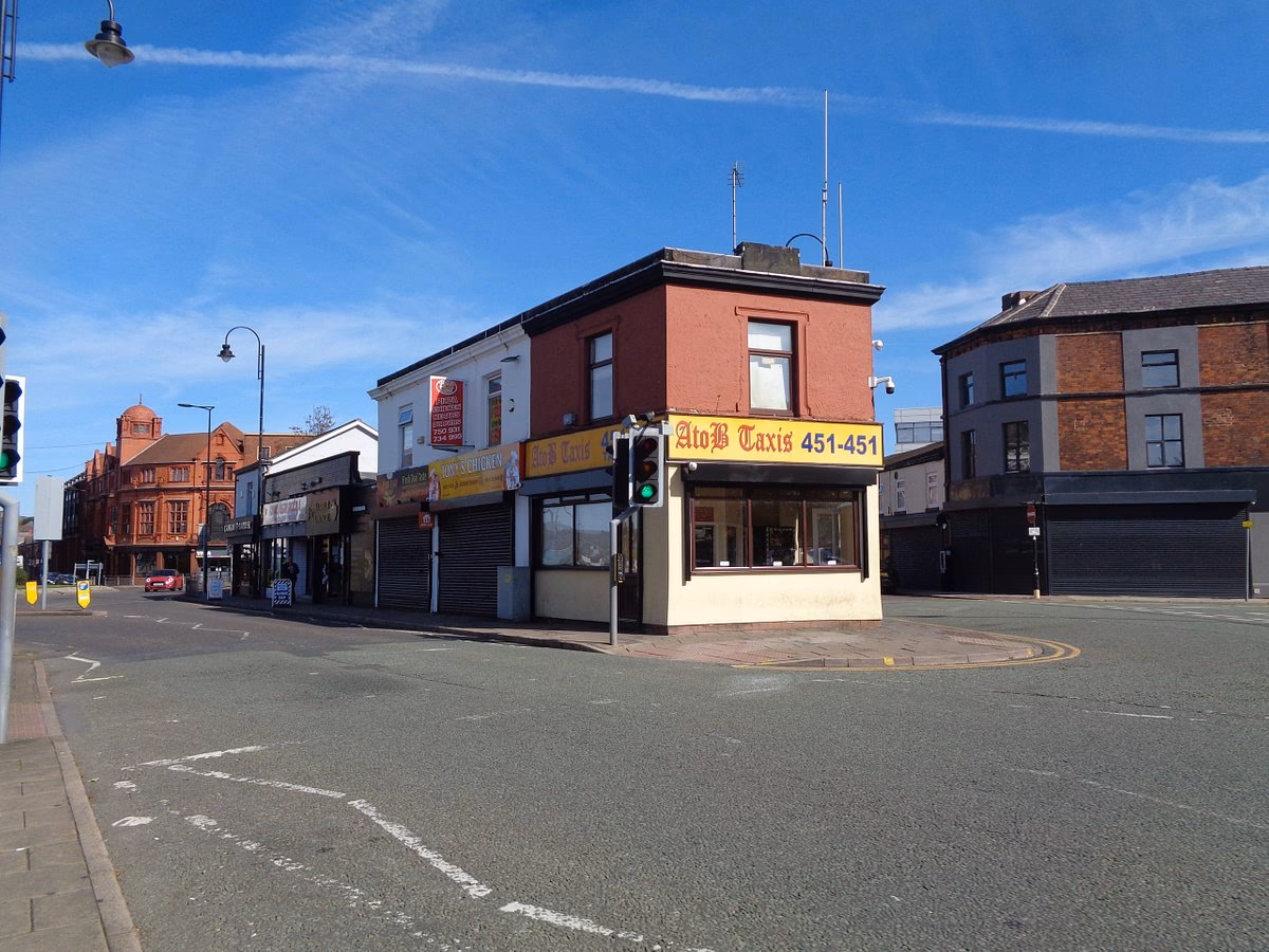 How does a taxi fare calculator work in Saint Helens?