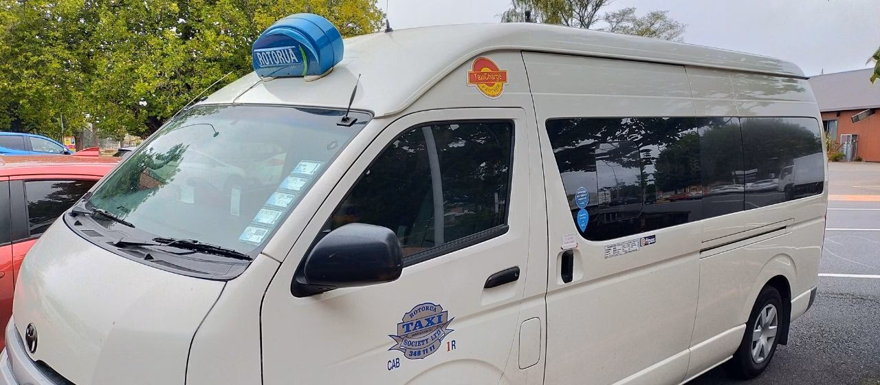 How reliable is Rotorua taxi service?